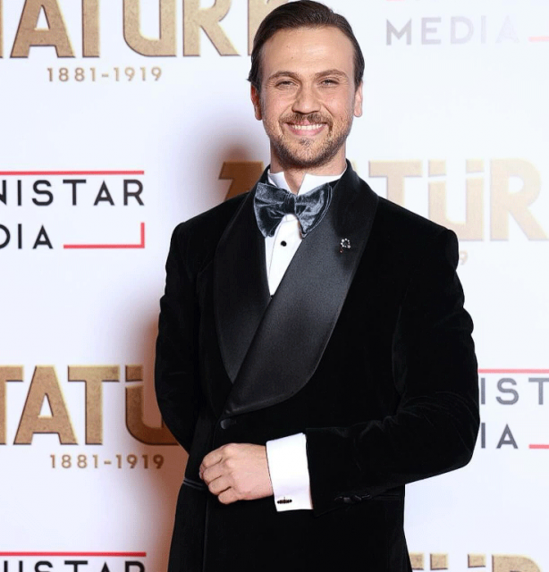 Foto - Sinan Akçıl bile tepki gösterdi! Sahte Atatürkçü oyuncuyu rezil etti