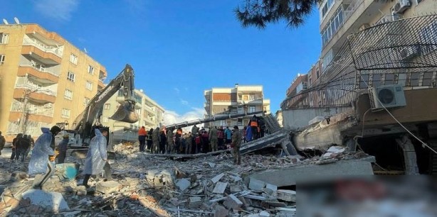 Foto - Sinan Akçıl diğer sanatçıları utandırdı! Devletime olan inancım daha da arttı
