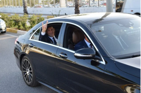 Sinan Oğan'dan 6 milyonluk Mercedes itirafı! Duyan gerçekten söyledi mi diye tekrar tekrar baktı