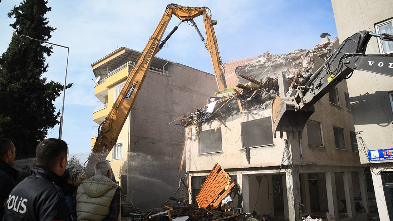 Sındırgı 'afet bölgesi' ilan edildi: AK Partili Milletvekili duyurdu... Türkiye kararı