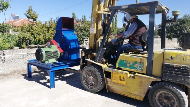 Foto - Sındırgı’da kök boya bitkileri toprakla buluşuyor