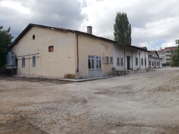 Foto - Sındırgı’da kök boya bitkileri toprakla buluşuyor