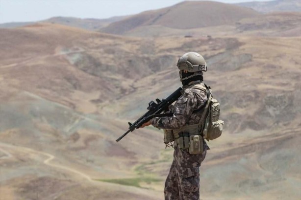 Sınır hattında dikkat çeken taktik! Türk SİHA'larına yakalanmamak için bakın ne yapıyorlar
