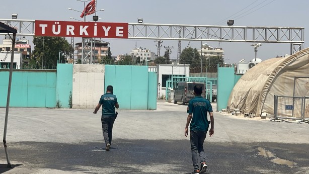 Foto - Sınırda insan kaçakçılığı ile suçlanan tuğgeneral tutuklandı