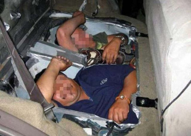 Foto - Sınırdan kaçmak için yaptıklarına çok şaşıracaksınız!