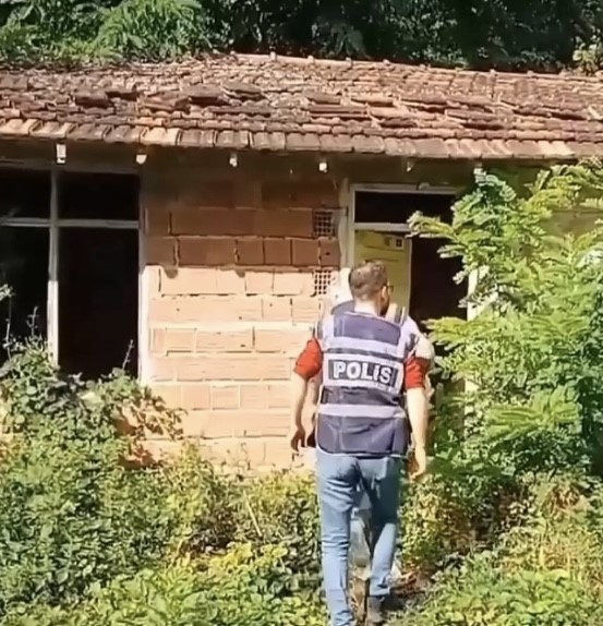 Sinop polisi okul çevrelerini boş bırakmıyor