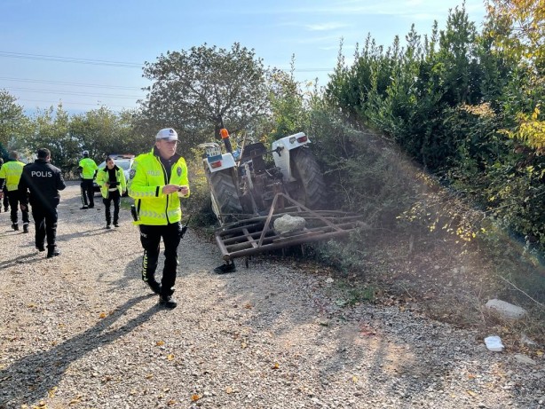 Foto - Sinop’ta traktörün altında kalan sürücü hayatını kaybetti