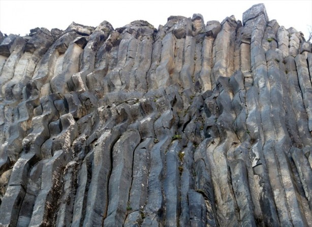 Foto - 5 milyon yıllık bazalt kayalıkları ziyaretçilerini bekliyor