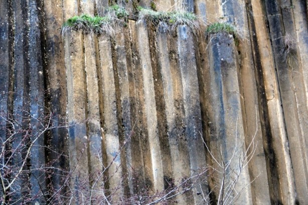 Foto - 5 milyon yıllık bazalt kayalıkları ziyaretçilerini bekliyor