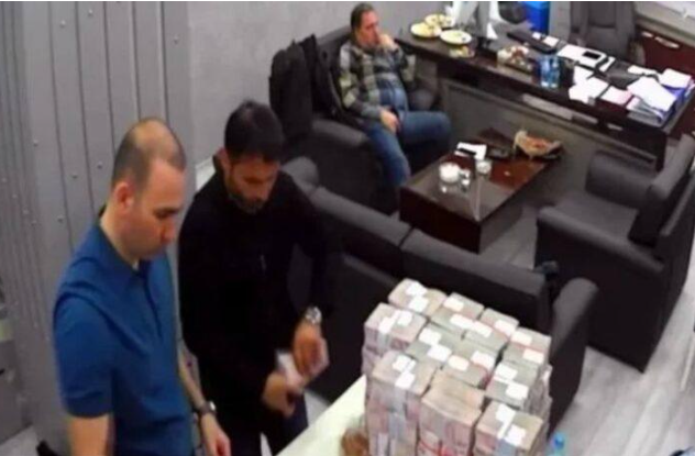 Foto - Sinyal kesici var demişlerdi! Valizlerin içinde ne var? Şıp diye anlayacaksınız