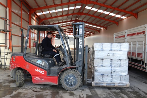 Foto - Siparişlerin durdurulduğu fabrikada depremzedeler için soba üretiliyor