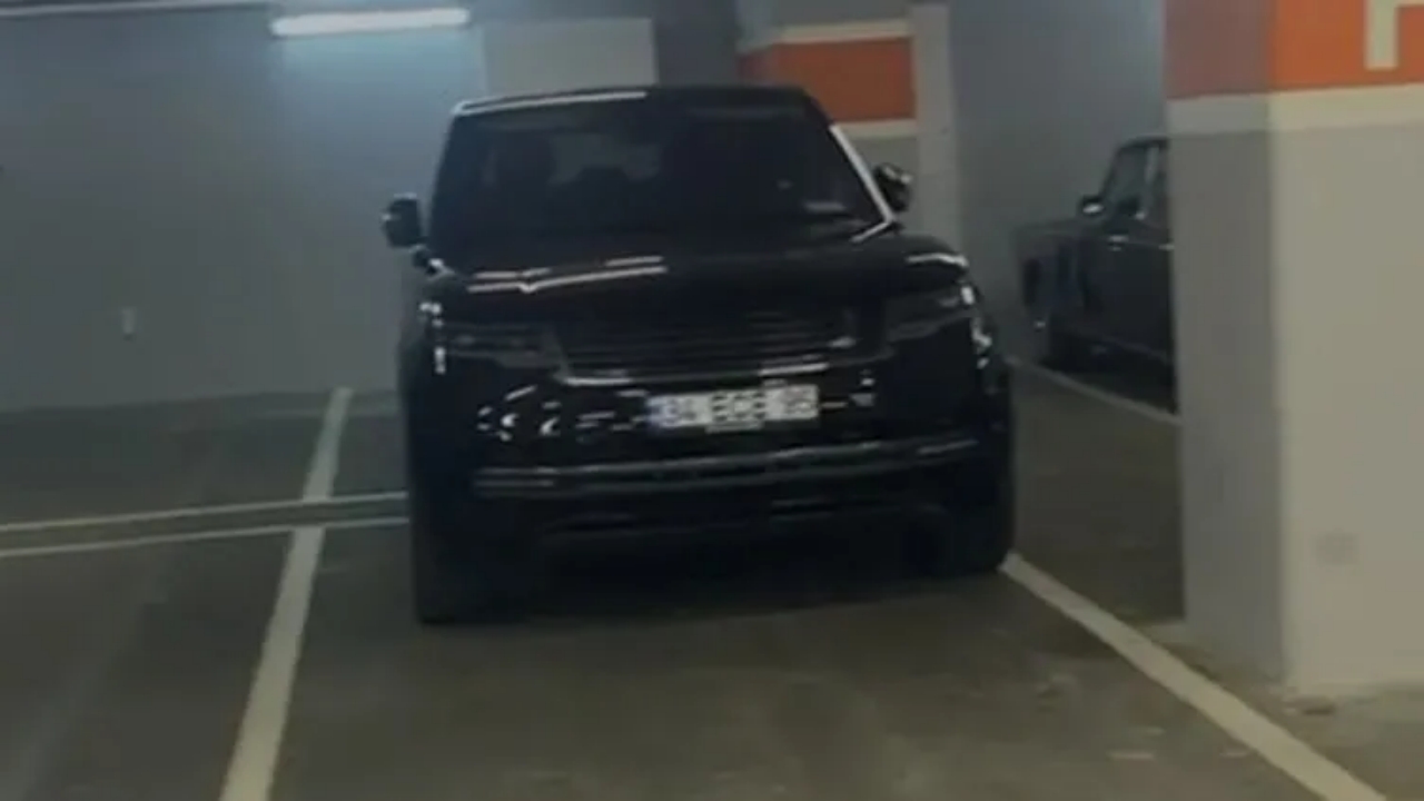 Foto - Sır gibi sakladığı garajı ortaya çıktı! İmamoğlu’nun lüks ötesi otomobilleri böyle görüntülendi! Vay babam vay
