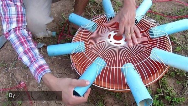 Foto - Sıra dışı bir balık avlama taktiği daha!