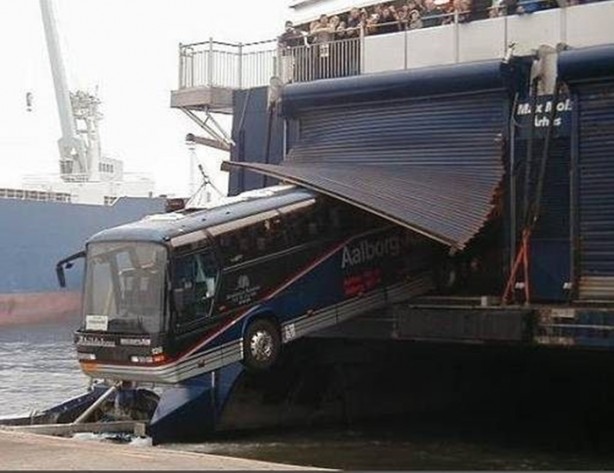 Foto - Sıra dışı trafik kazaları