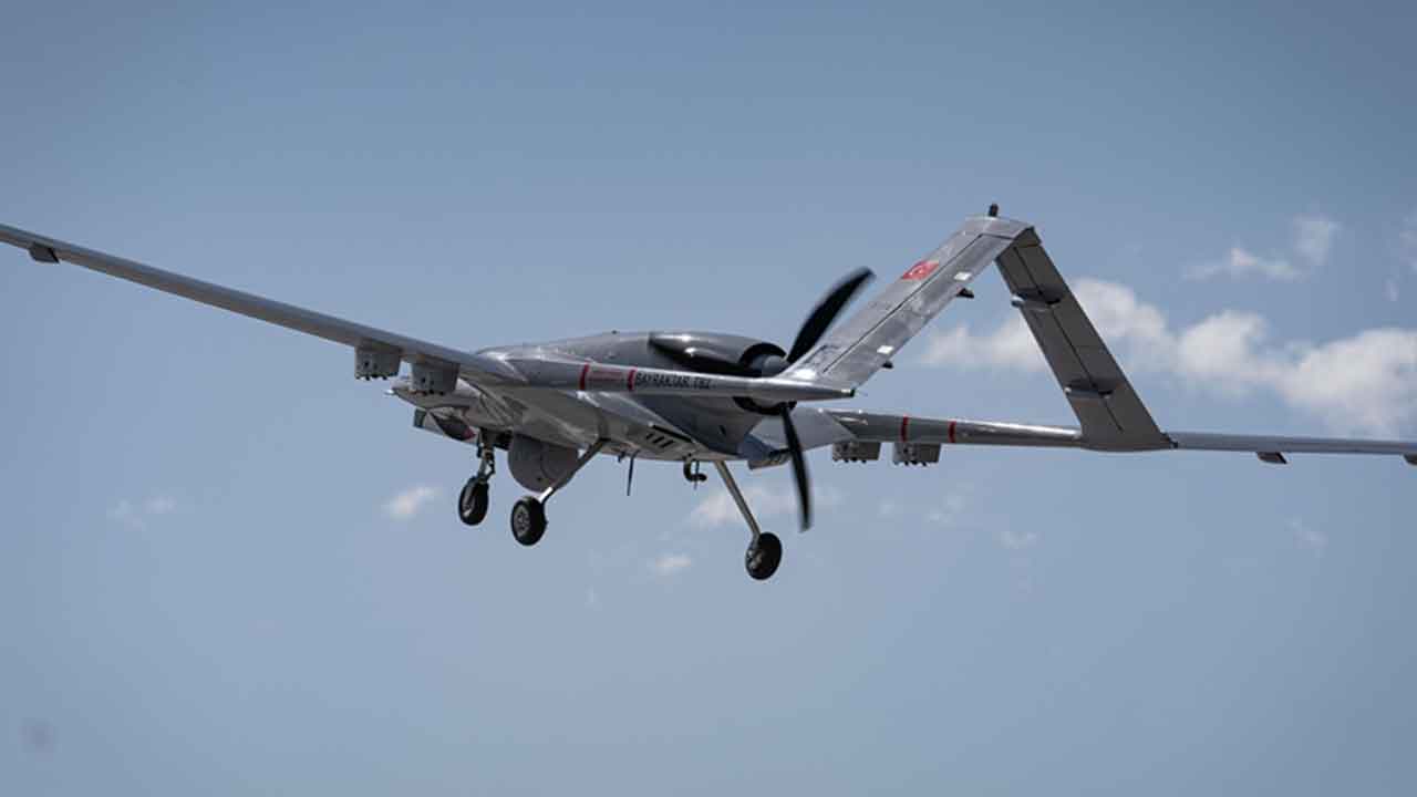 Sırbistan'ın Türkiye'den SİHA satın alma kararı sonrası isyan ettiler: İki ülkenin eli kolu bağlandı