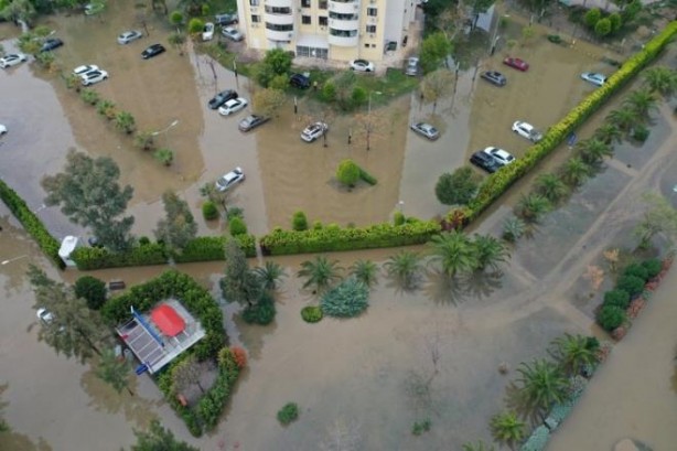 Foto - Siren sesine uyanıp dışarı koştular! Acı haberin geldiği felaketin boyutu gün ağarınca ortaya çıktı
