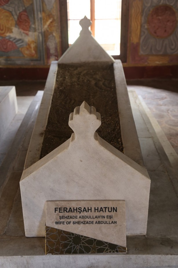 Foto - Şirin Hatun Türbesi