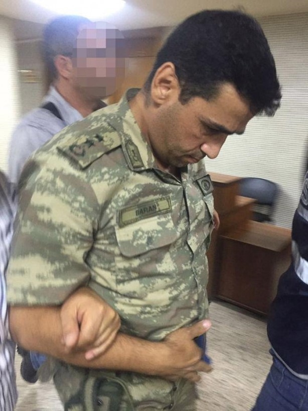 Foto - Şırnak'ta askerler böyle gözaltına alındı!