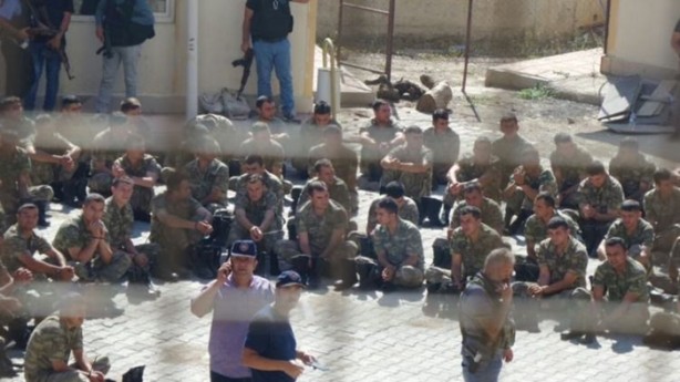 Foto - Şırnak'ta askerler böyle gözaltına alındı!