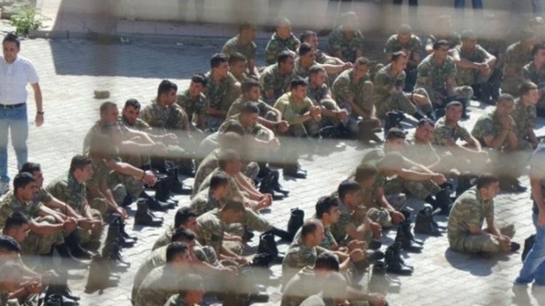 Foto - Şırnak'ta askerler böyle gözaltına alındı!