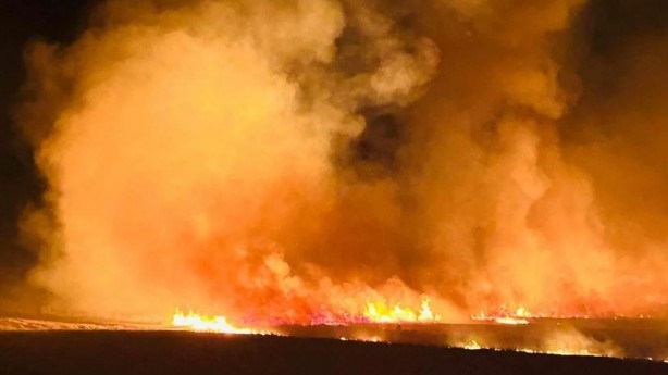 Foto - Şırnak'taki anız yangını 7 köyü etkisi altına aldı