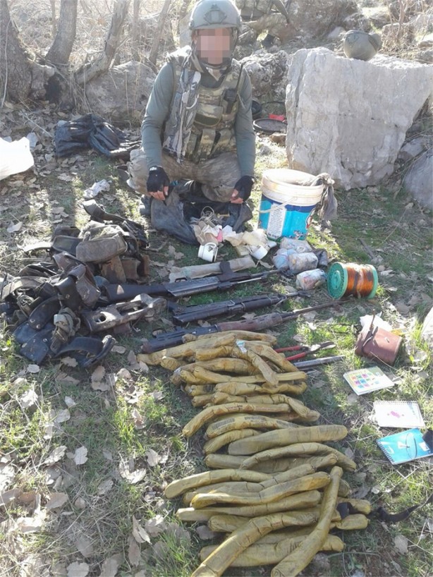 Foto - Şırnak'taki mağaradan bunlar çıktı
