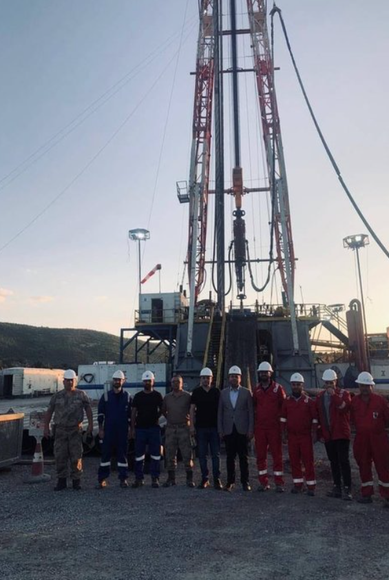 Şırnak’tan sonra orada da petrol müjdesi! 