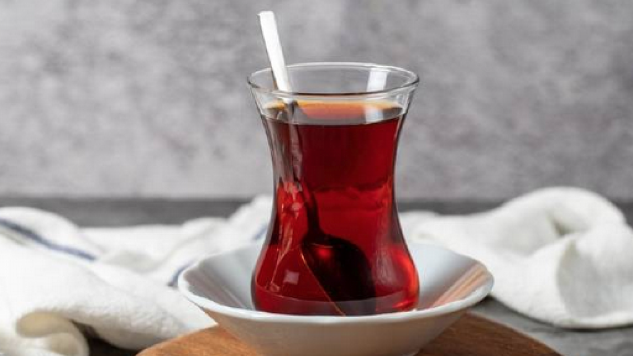 Sırrı belli oldu: Çayın içine 1 tane atın: Farklı farklı lezzetler artık ortada... 