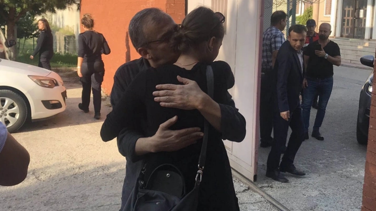 Foto - Sırrı Süreyya Önder evli mi? Eşi kim? İşte çok merak edilen kızı