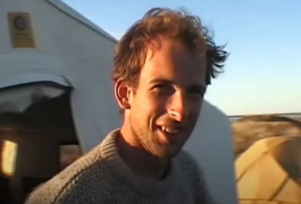 Foto - Sırtından çıkanlar görenleri şaşkına çevirdi! Sivilce zannettiği yaradan bakın ne çıktı