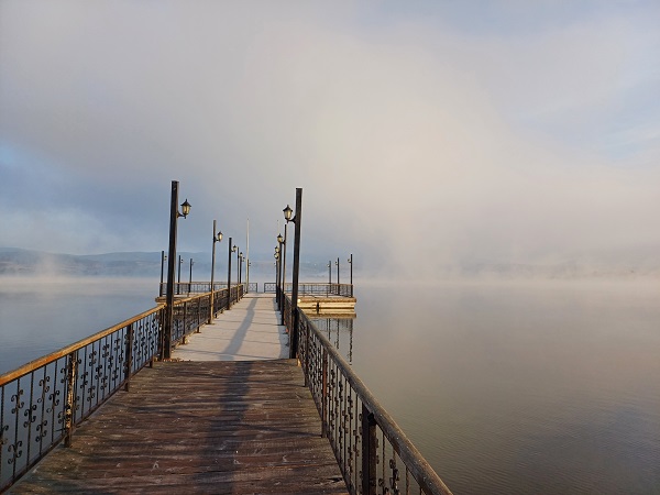 Sis ortaya kartpostallık manzara çıkarttı