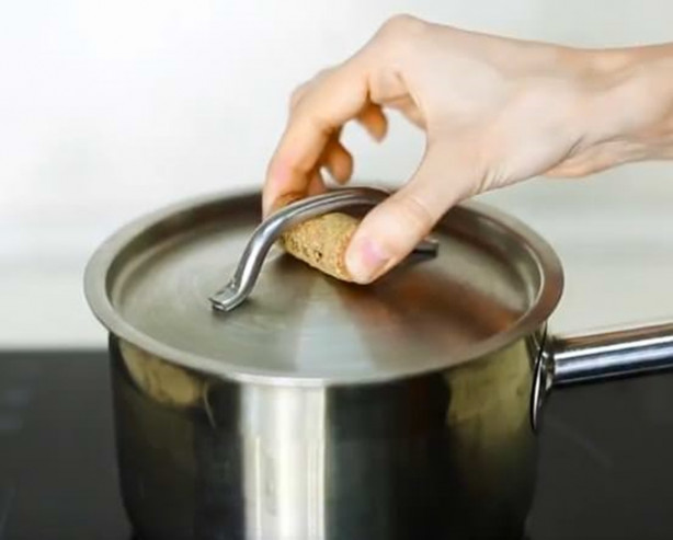 Foto - Şişe mantarlarını çöpe atmayın!