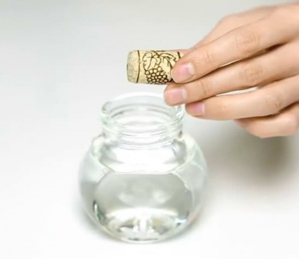 Foto - Şişe mantarlarını çöpe atmayın!