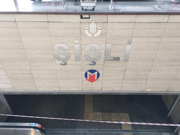 Şişli metrosunda dehşet anları! Ayağı koptu