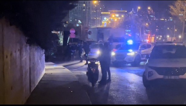Foto - Şişli’de iki grup arasında çıkan kavgaya polis havaya ateş ederek müdahale etti
