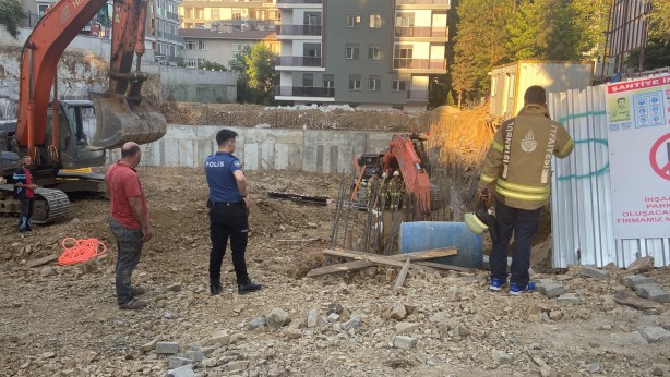 Foto - Şişli'de korku dolu anlar! Kazı sırasında çökme oldu: 2 yaralı
