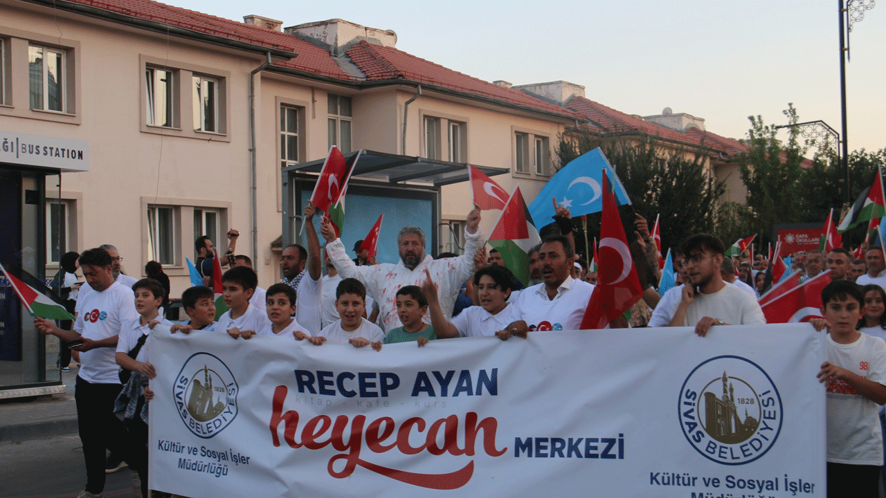 Foto - Sivas Gazze için yürüdü