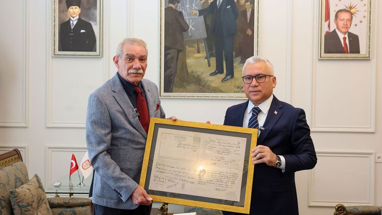 Foto - Sivaslı esir yüzbaşının annesine hasretini yazdığı satırlar 110 yıl sonra torununa ulaştı