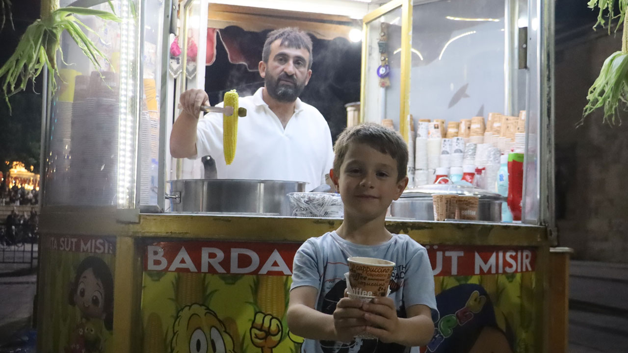 Foto - Sivaslı mısırcılar yeni döneme geçti! Güneş enerjisi tezgaha indi