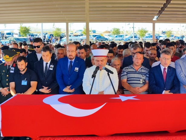 Foto - Sivaslı şehit son yolculuğuna uğurlandı