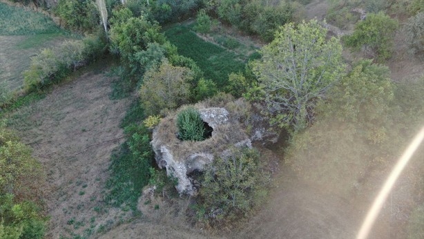 Foto - Sivas’ta definecilerin talan ettiği kilisenin içinde bakın ne olmuş! Görünce şaşıp kaldılar
