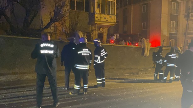 Sivas'ta gece yarısı korkutan patlama! 