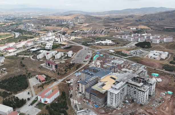 Foto - Sivas'ta inşa ediliyor! Tam 1071 odalı...