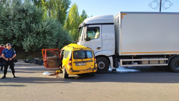 Sivas'ta katliam gibi kaza! Ölüler var