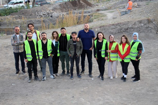 Foto - Sivas'ta kentsel dönüşüm yapılırken tarihi keşif! Resmen hazine fışkırdı