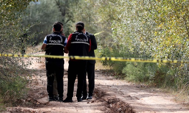 Foto - Sivas'ta patlamamış top mermisi bulundu!