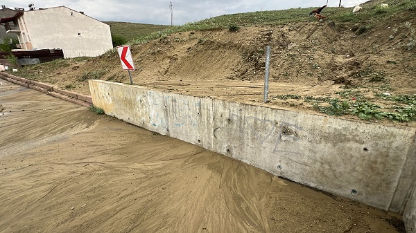 Foto - Sivas’ta sağanak hayatı felç etti