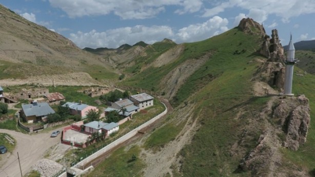 Foto - Sivas'ta sıra dışı cami