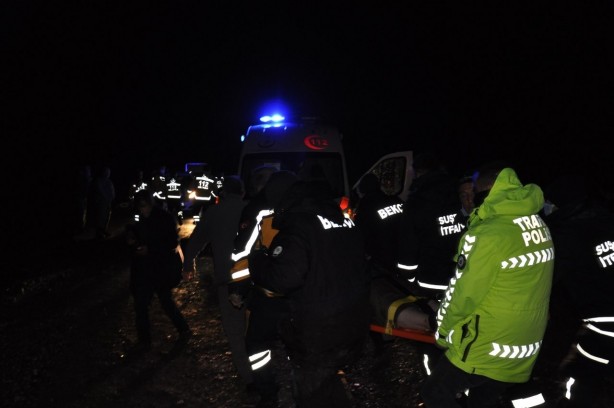 Sivas'ta yolcu otobüsü tarlaya uçtu: 39 yaralı