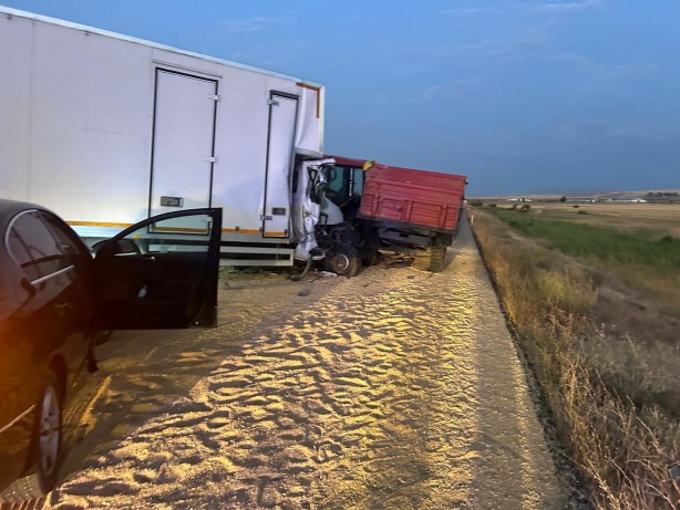 Foto - Sivas’ta zincirleme trafik kazası